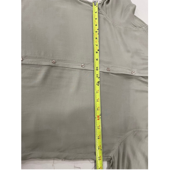 Bella Dahl Button Down Blouse Lightweight Rayon Shirt Sage Size Small Minimalist - Picture 8 of 9